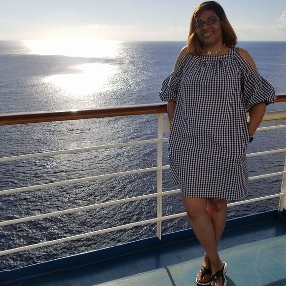 Meet your Posher, Deborah - Picture 1 of 1